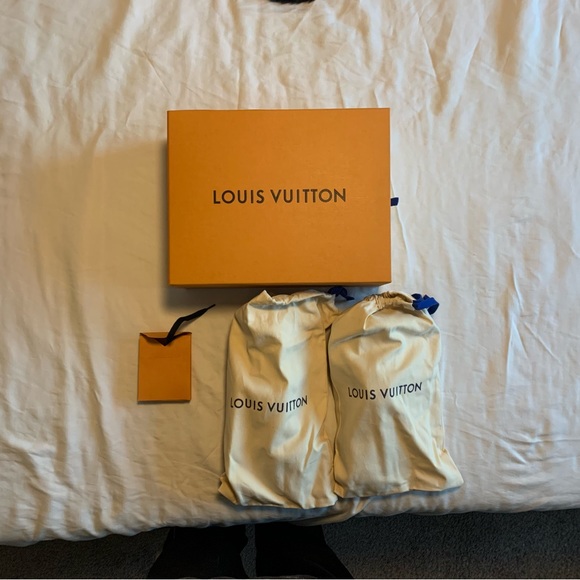 Louis Vuitton new never worn - Picture 12 of 12